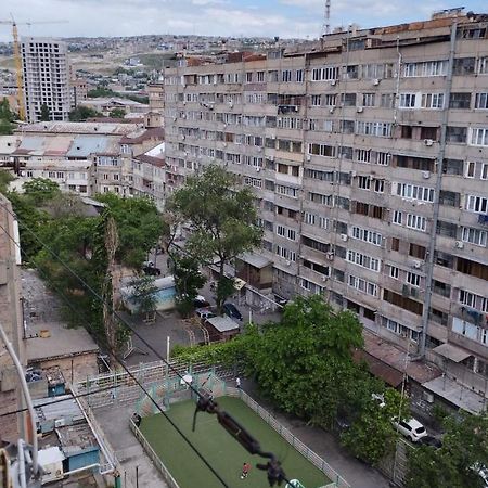 Large Apt Near Republic Square Appartement Jerevan Buitenkant foto