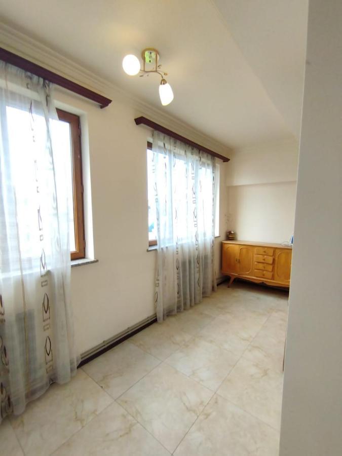 Large Apt Near Republic Square Appartement Jerevan Buitenkant foto